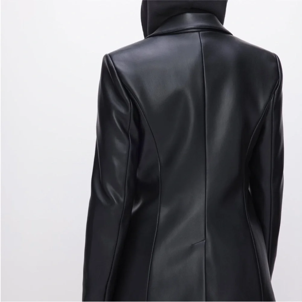 Good American Black Faux Leather Sculpted Blazer, Zipper detail on arms, size 2
